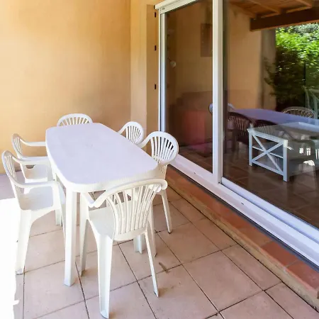 Holiday home Comfortable With Swimming Pool